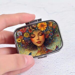 1pc.  Nature-Themed Pill Box